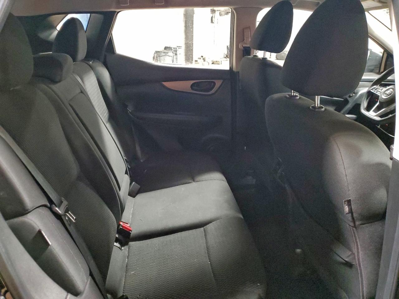 Nissan Rogue S Image 11