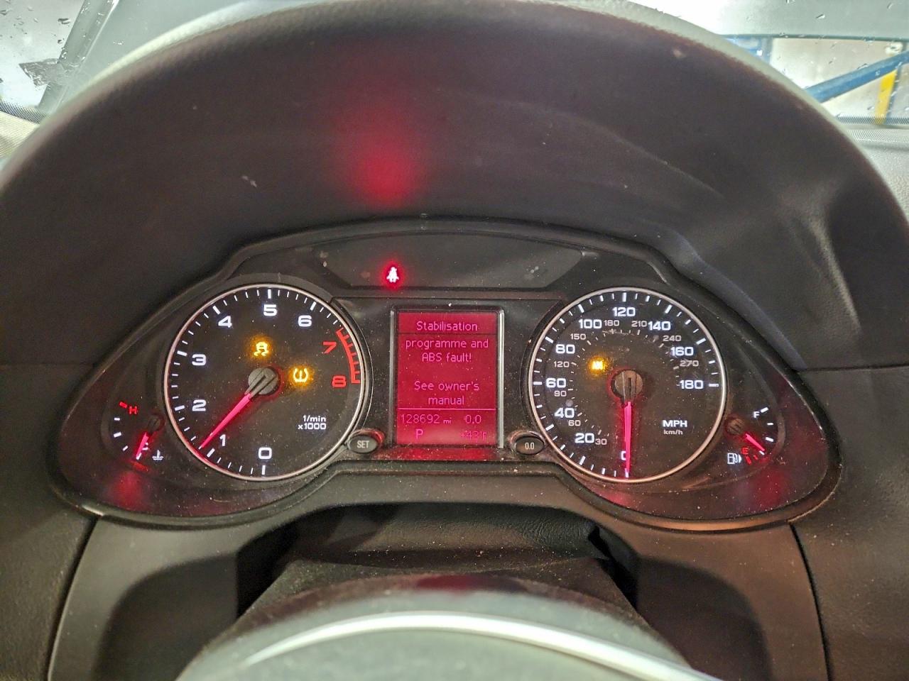 Audi Q5 Premium Image 9