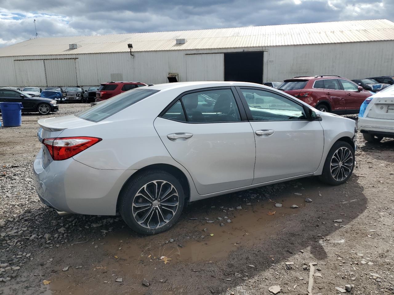 Toyota Corolla L Image 3