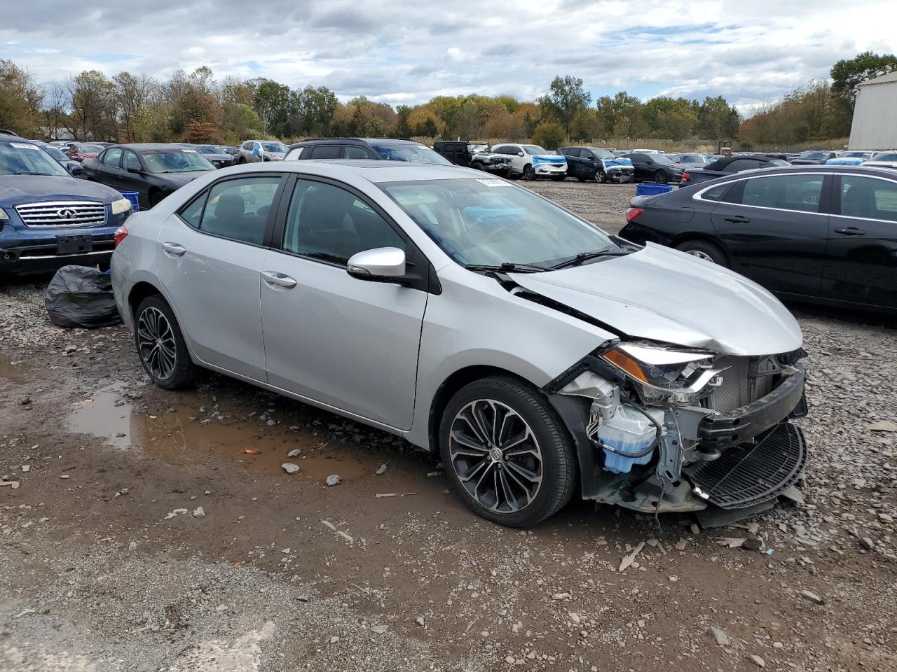 Toyota Corolla L Image 2