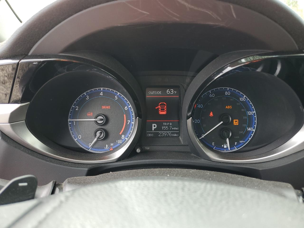 Toyota Corolla L Image 6