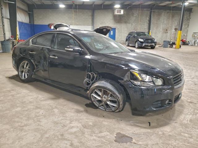 Nissan Maxima S Image 11