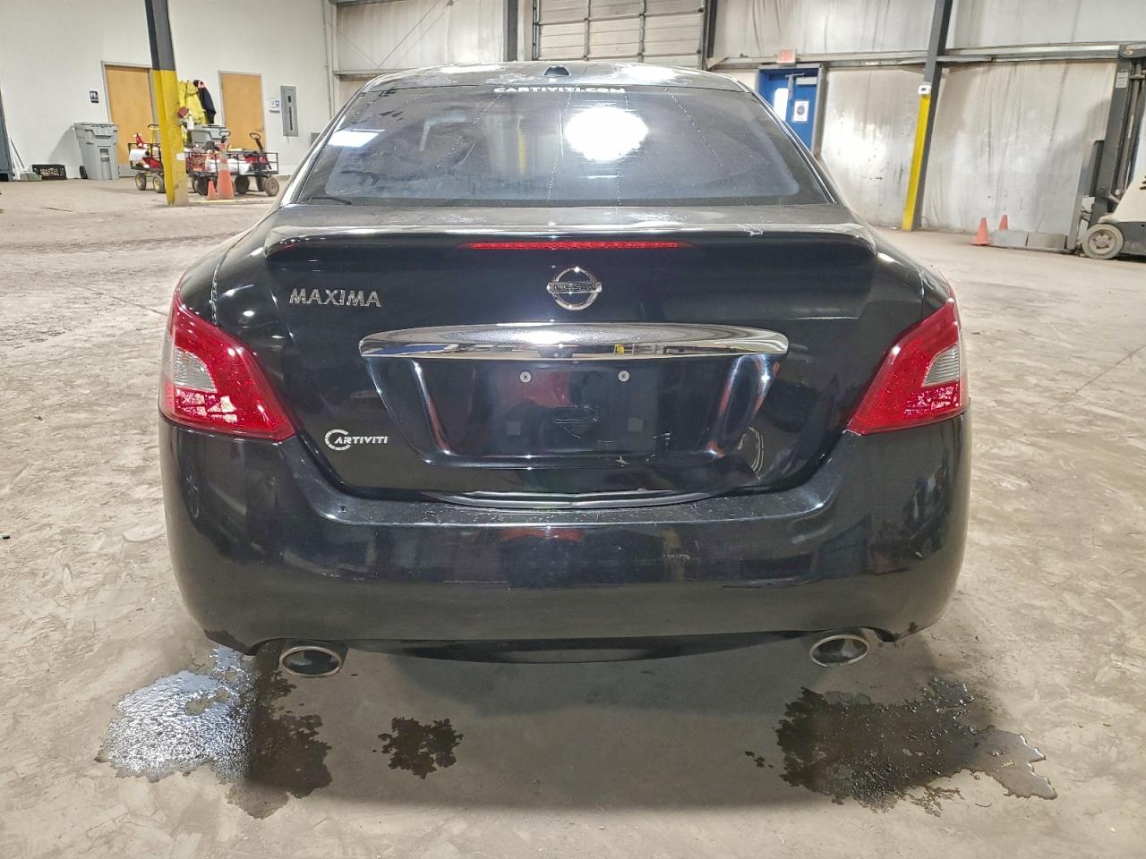 Nissan Maxima S Image 10