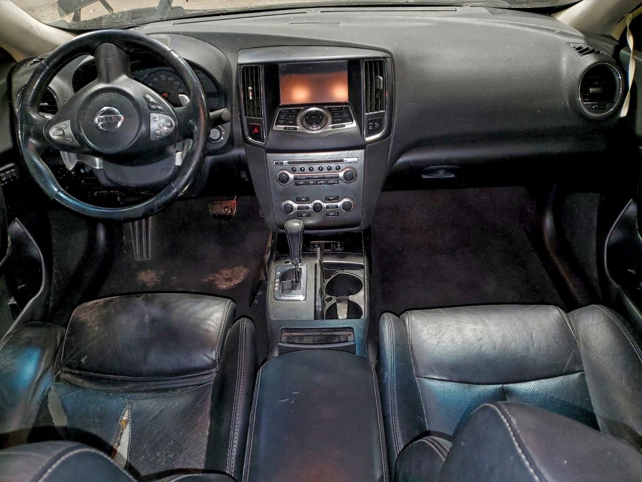 Nissan Maxima S Image 12