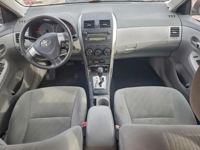 Toyota Corolla Base Image 13