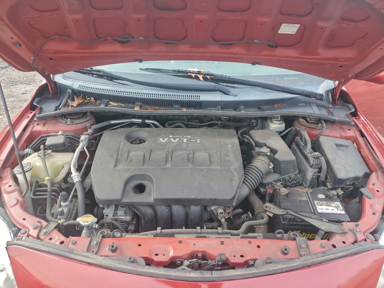 Toyota Corolla Base Image 9