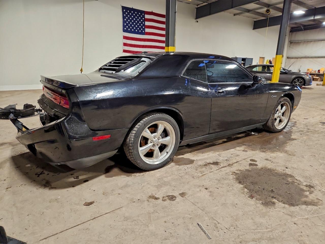 Dodge Challenger R/t Image 2