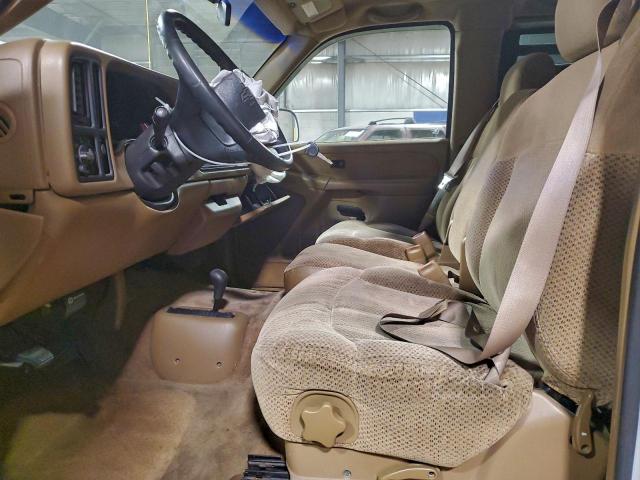 Chevrolet Silverado K1500 Image 6