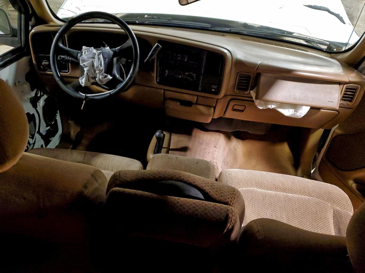 Chevrolet Silverado K1500 Image 8