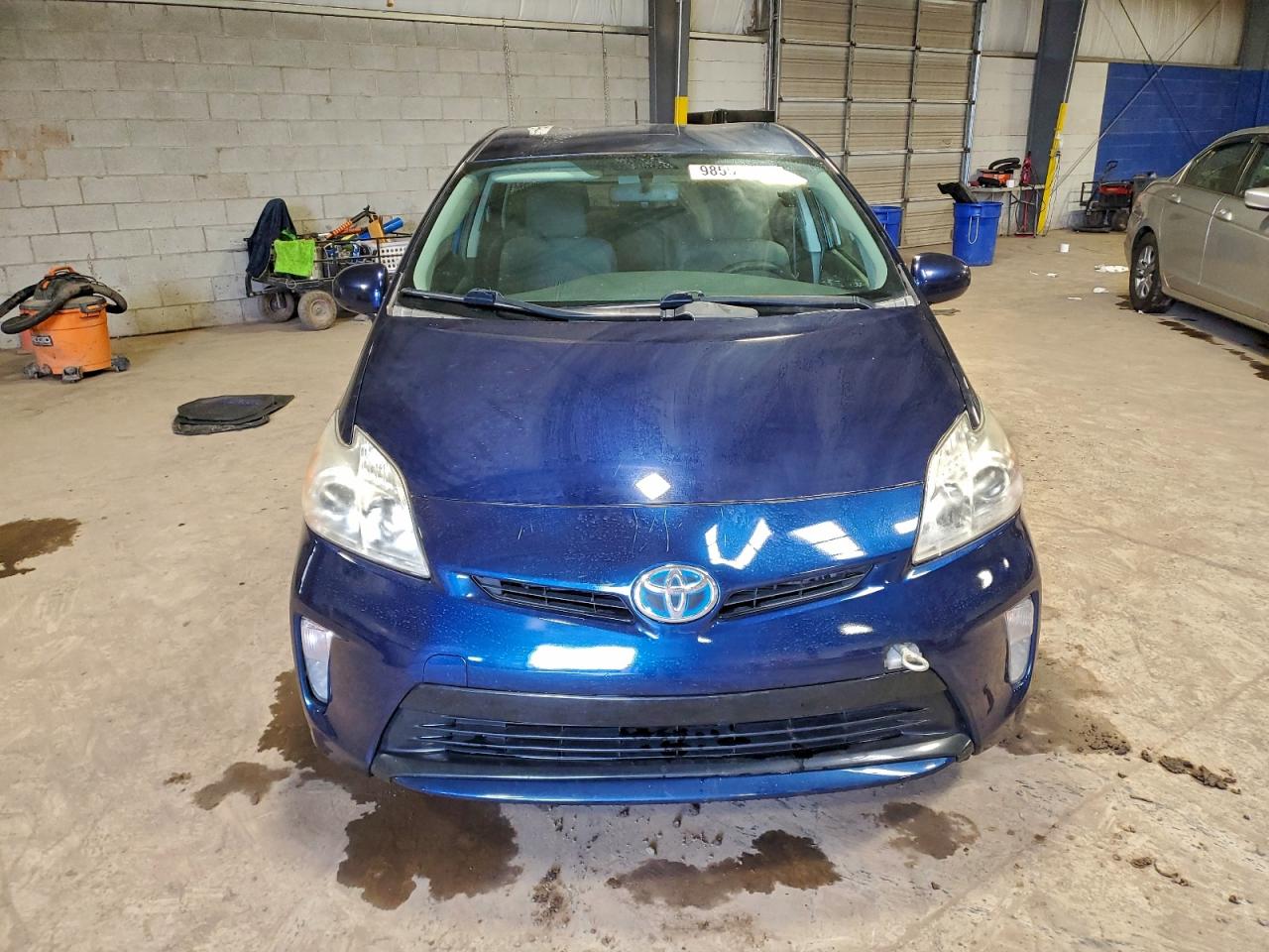 Toyota Prius Image 8