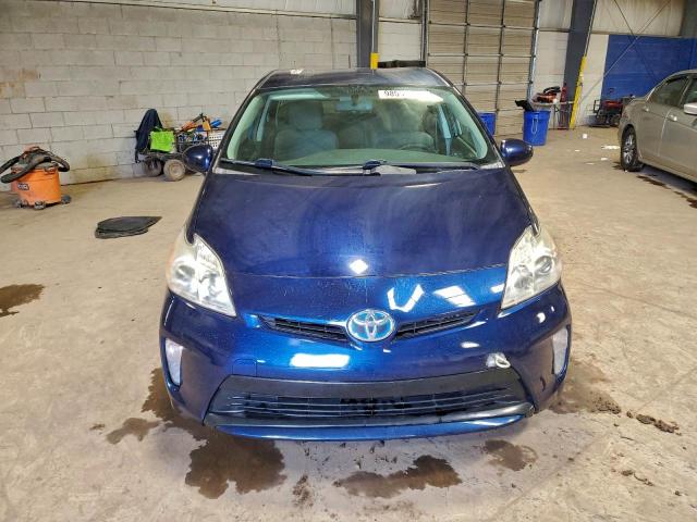 Toyota Prius Image 8