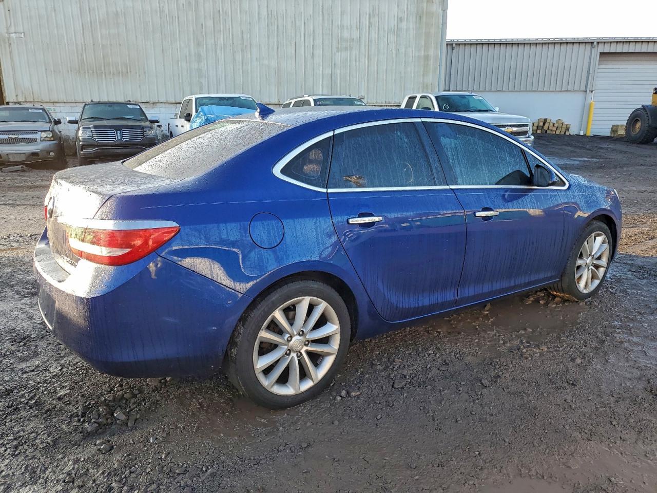 Buick Verano Image 12