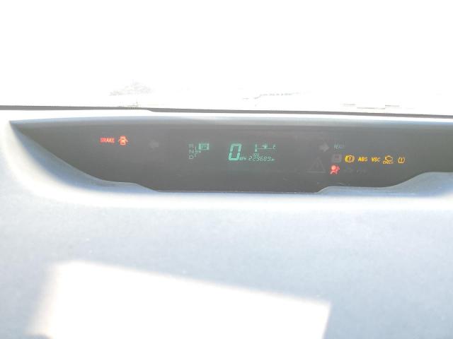 Toyota Prius Image 10