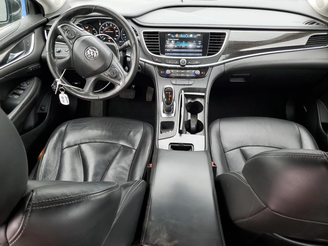 Buick LaCrosse Essence Image 3