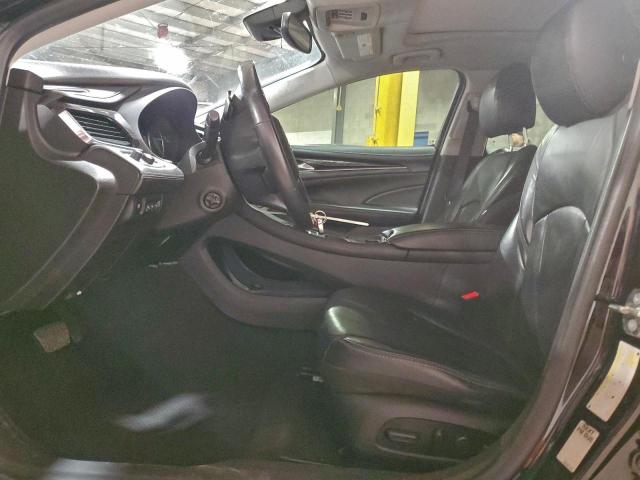 Buick LaCrosse Premium Image 9