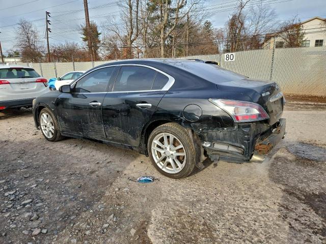 Nissan Maxima S Image 3