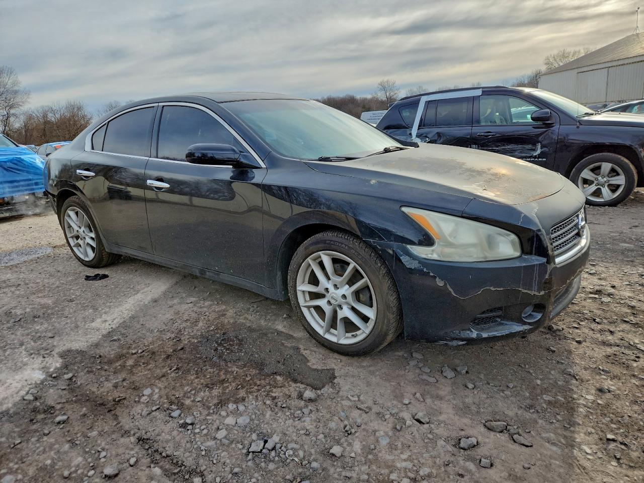 Nissan Maxima S Image 4