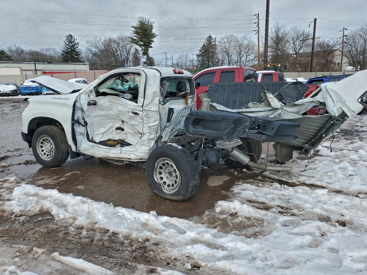 Chevrolet Silverado C1500 Image 11