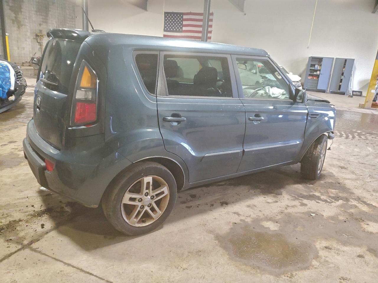 Kia Soul + Image 7