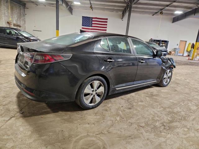 Kia Optima Hybrid Image 12