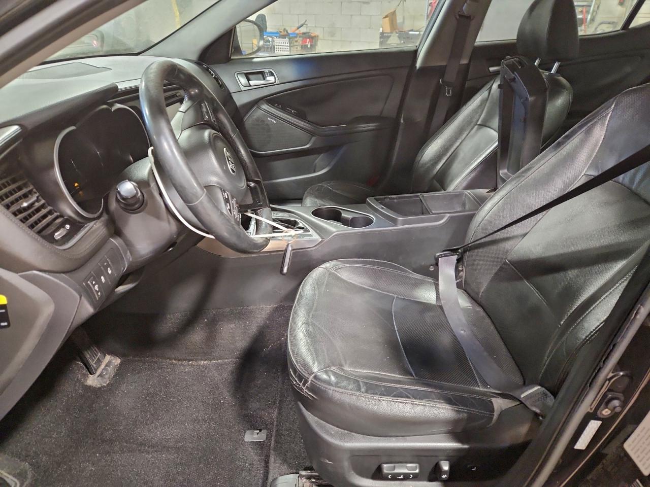 Kia Optima Hybrid Image 4