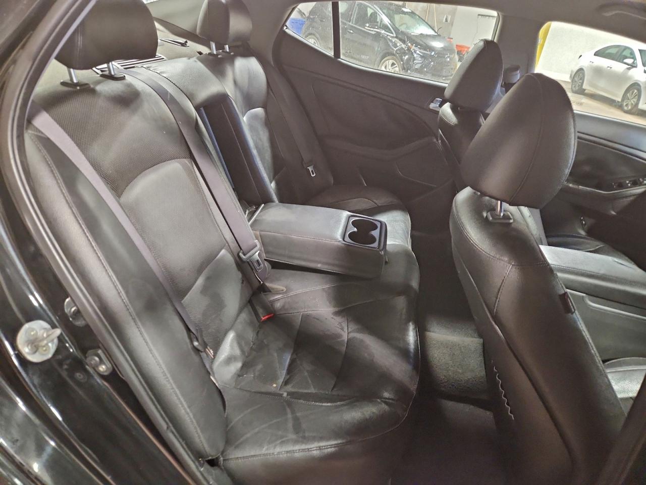 Kia Optima Hybrid Image 7