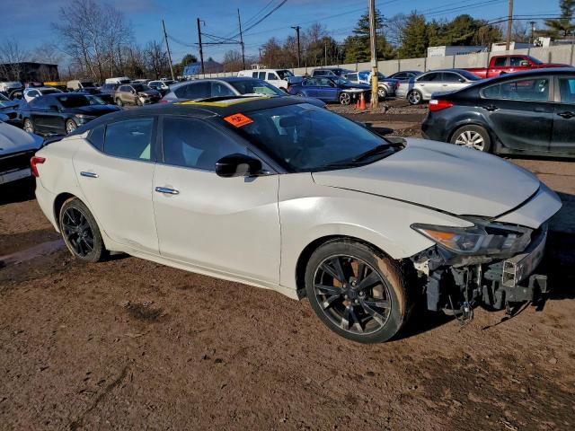 Nissan Maxima 3.5s Image 4