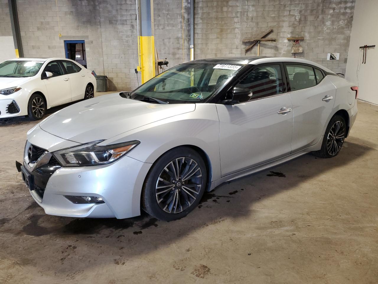 Nissan Maxima 3.5s Image 1