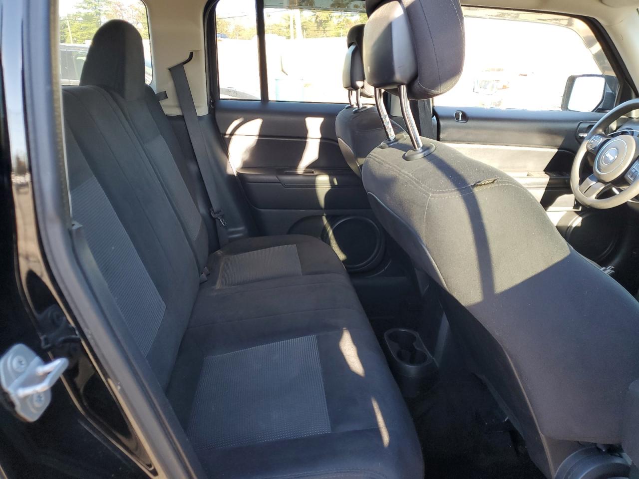 Jeep Patriot Sport Image 13