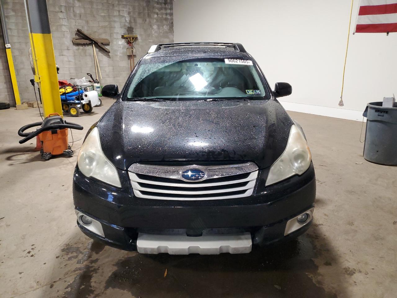 Subaru Outback 3.6r Limited Image 6