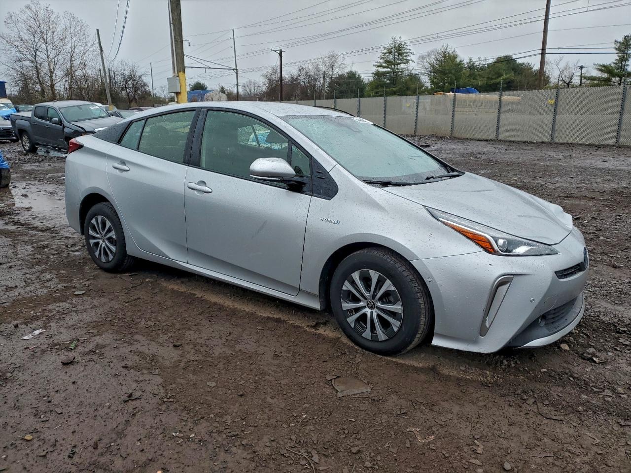 Toyota Prius Le Image 10