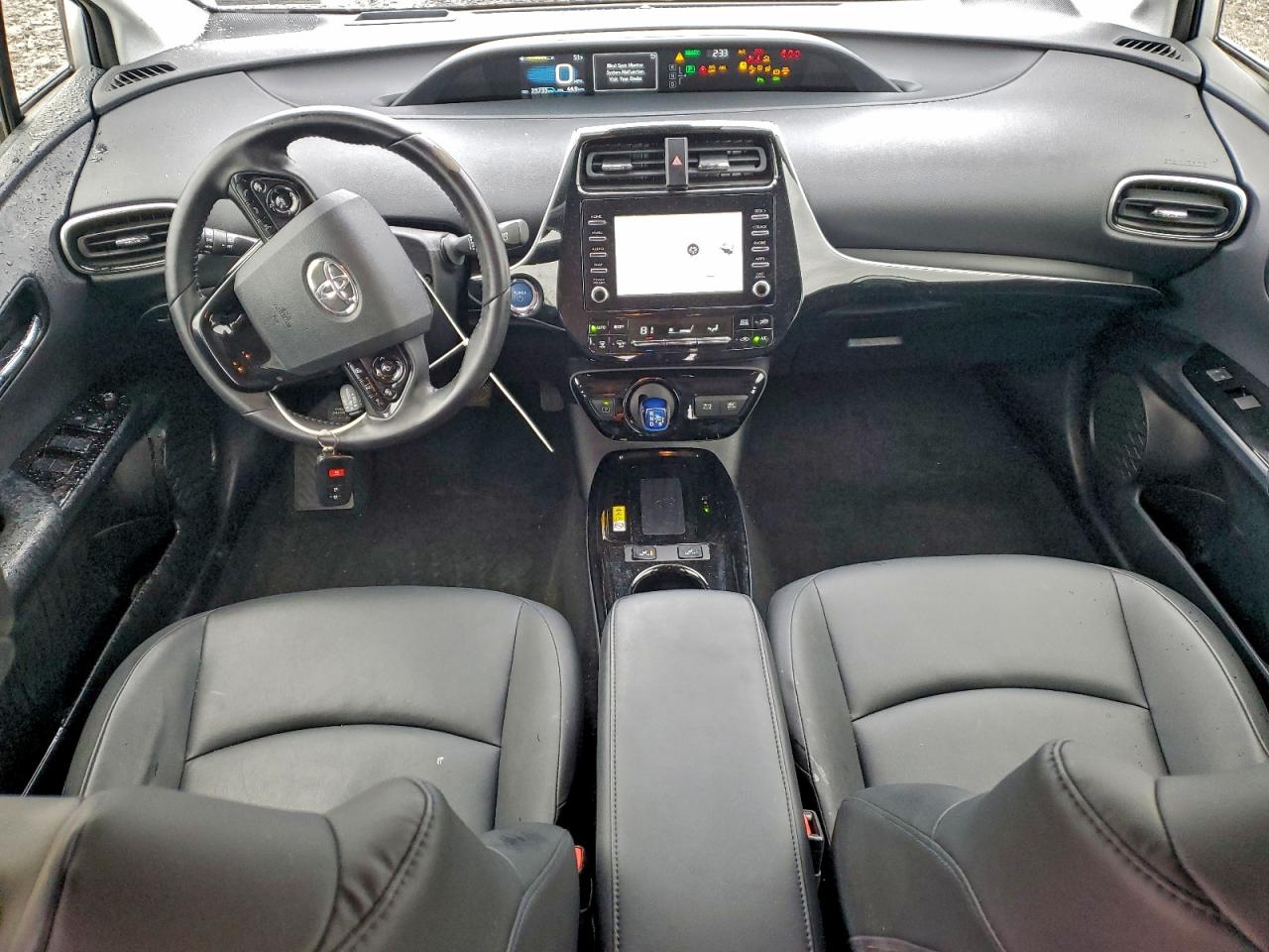 Toyota Prius Le Image 7