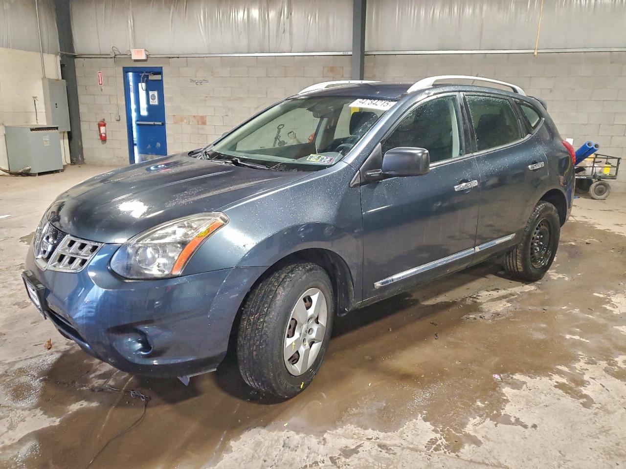 Nissan Rogue S Image 1