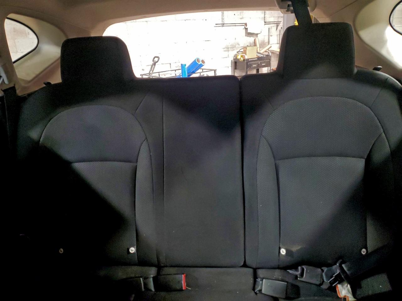 Nissan Rogue S Image 9