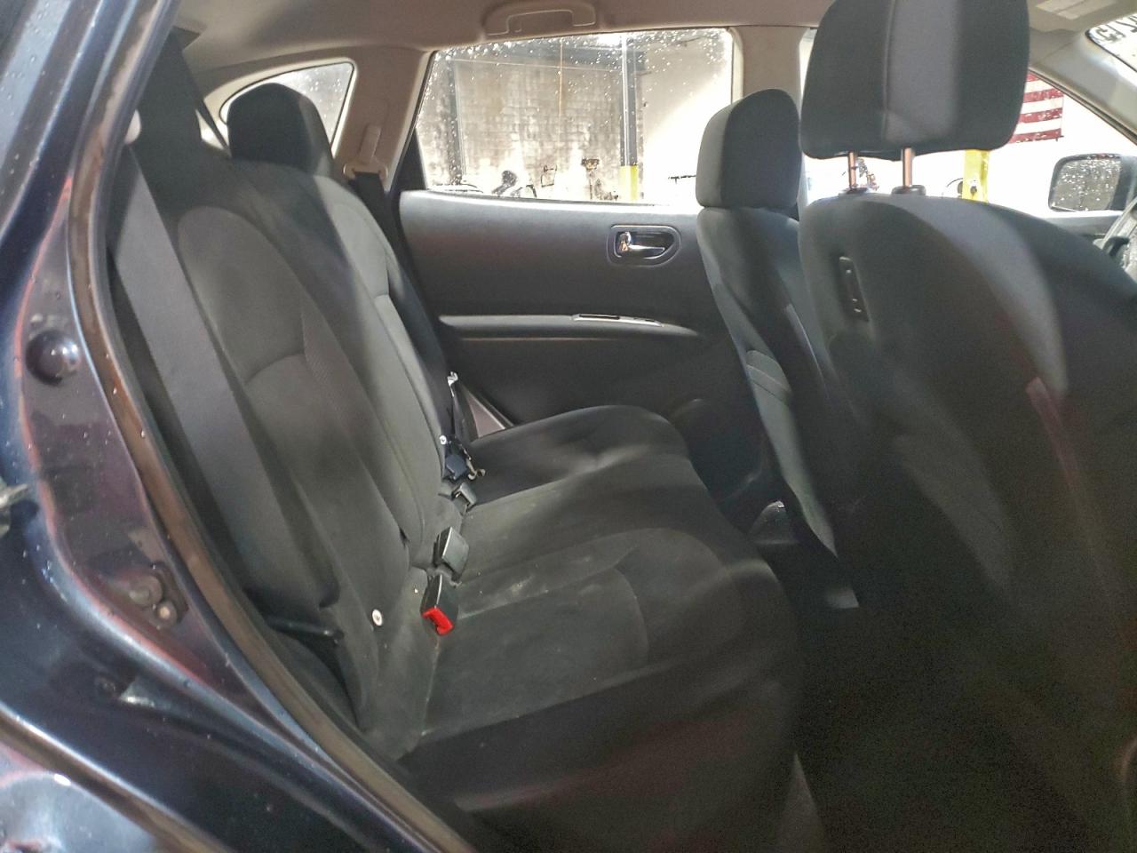 Nissan Rogue S Image 11