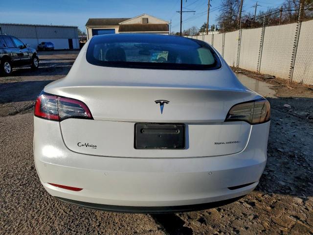 Tesla Model 3 Image 2