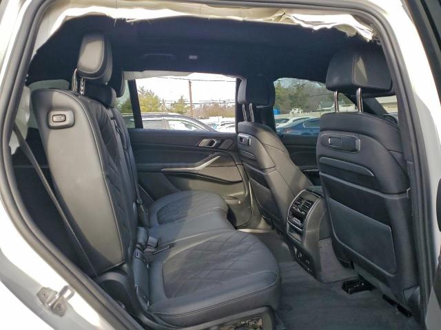 BMW X Series Xdrive40i Image 13