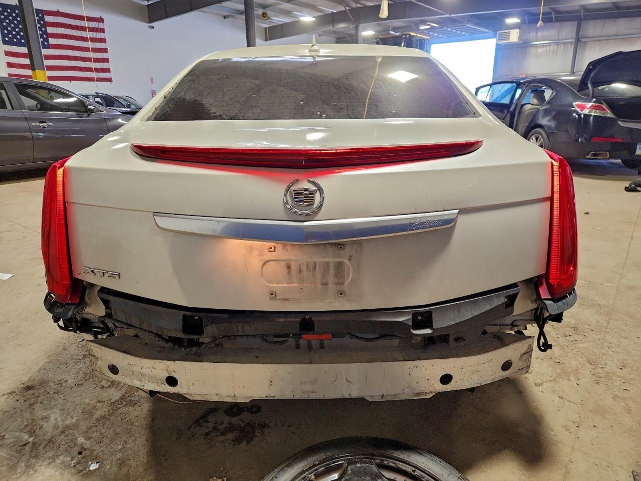 Cadillac XTS Luxury Collection Image 4