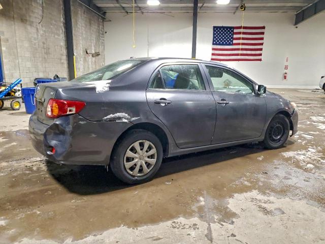 Toyota Corolla Base Image 2