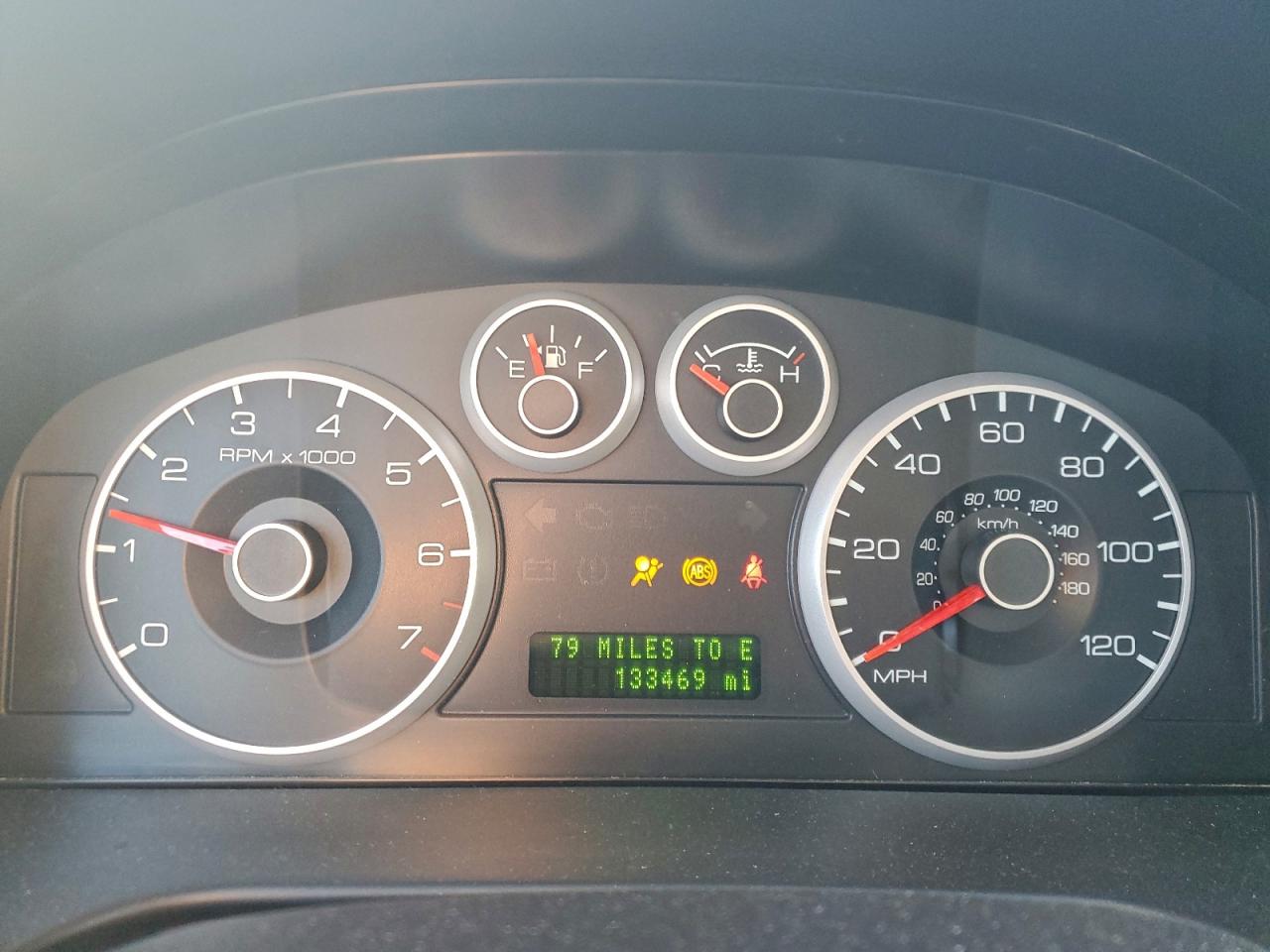 Ford Fusion Se Image 9