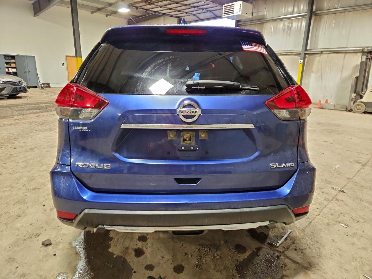 Nissan Rogue S Image 6