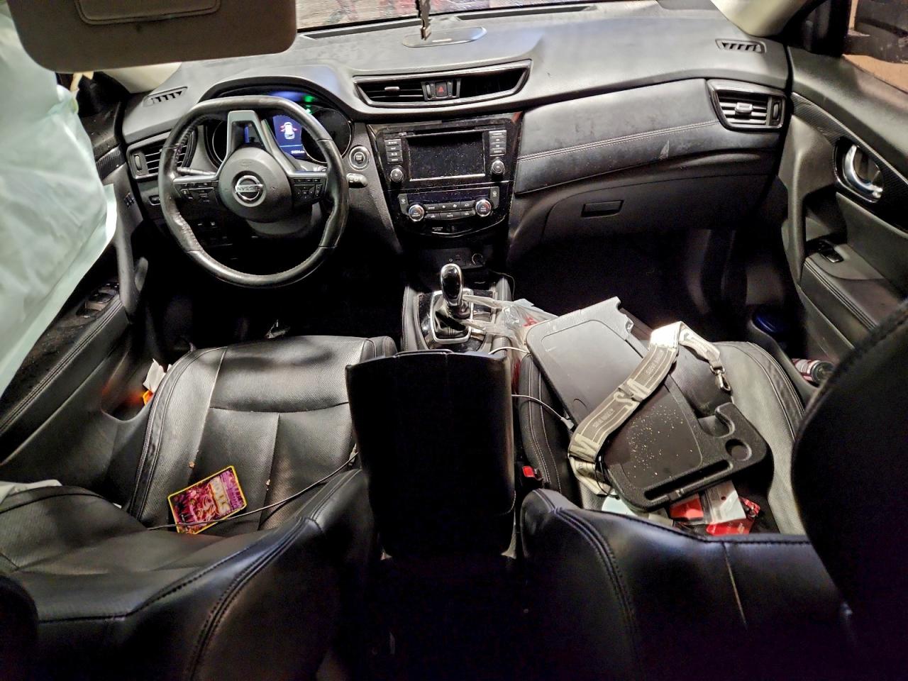 Nissan Rogue S Image 8