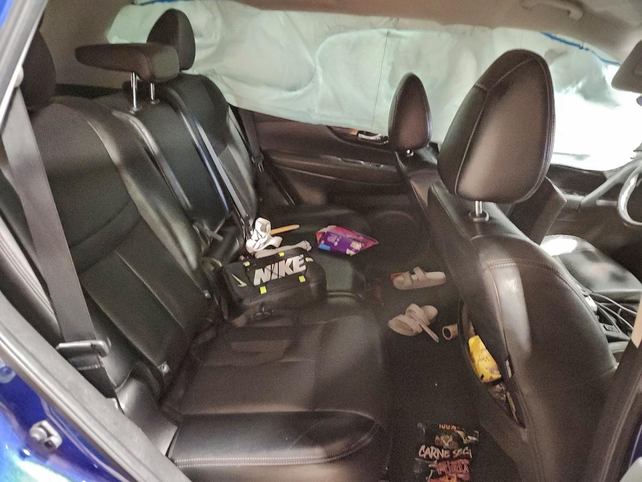 Nissan Rogue S Image 13