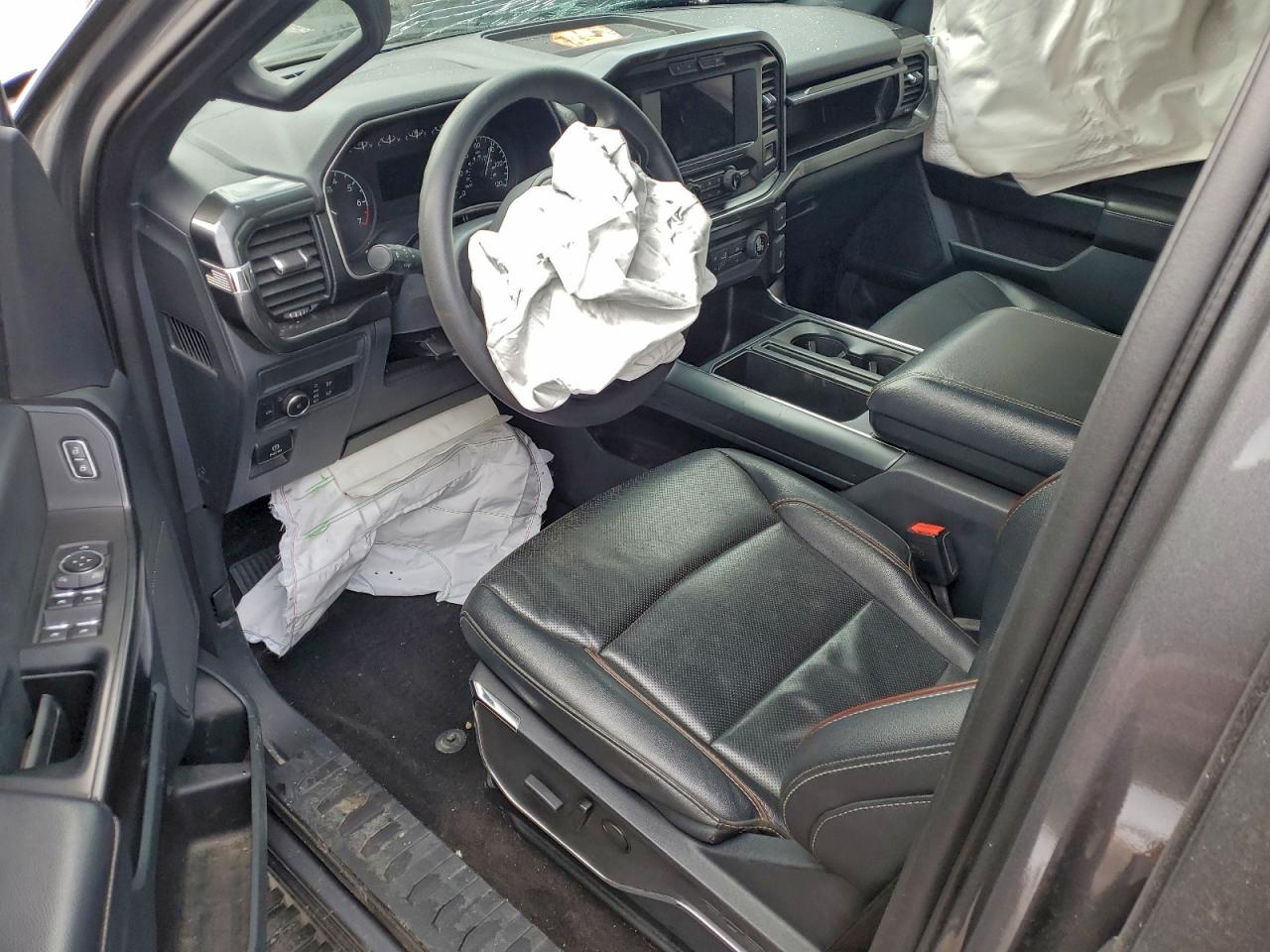 Ford F-150 Supercrew Image 9