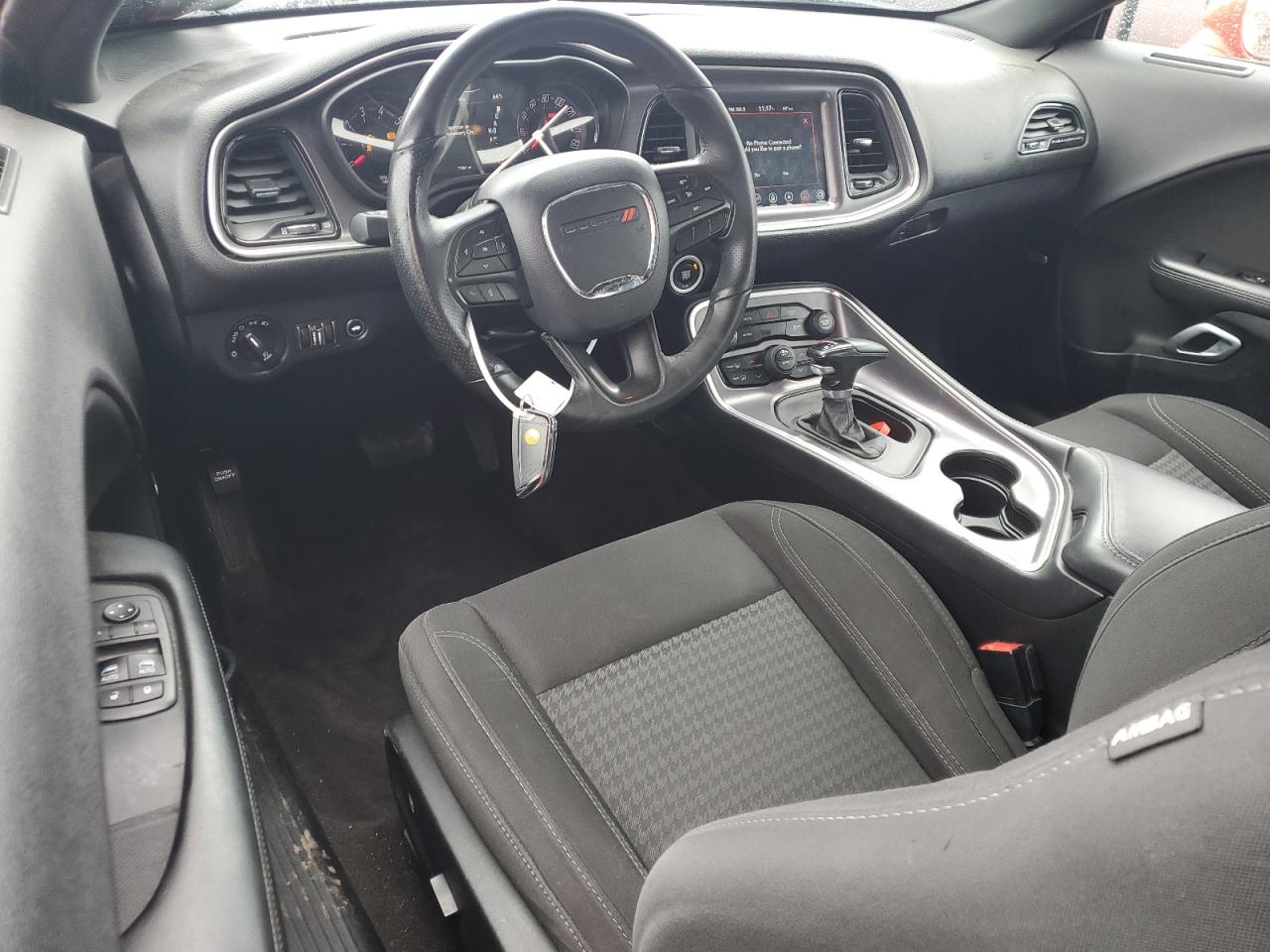 Dodge Challenger R/t Image 10